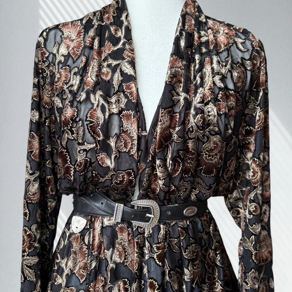 Beautiful whimsigoth burnout cardigan